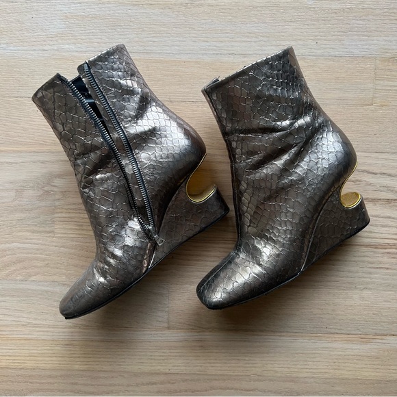 Dries Van Noten Shoes - LAST CHANCE 9/23❕- DRIES VAN NOTEN Metallic Wedge Boot with unique cutout detail